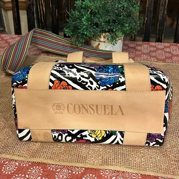 NWT Consuela Carla Carryall (minor flaws, see description/photos) - Picture 10 of 13